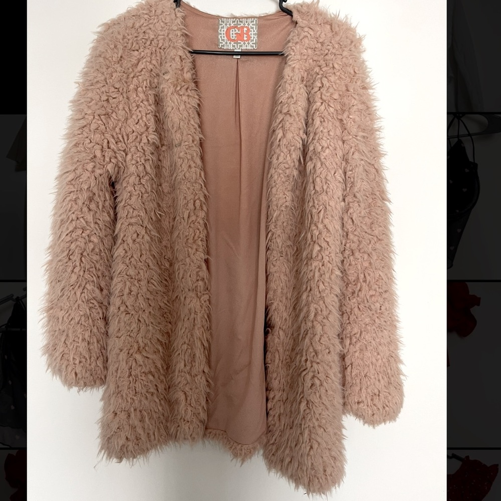 Gianni Bini pink fuzzy Coat